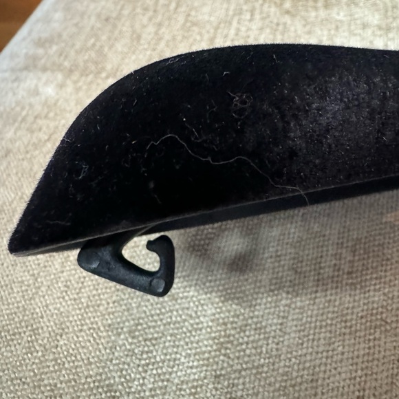 CHANEL - Jacket and Pants Hangers - Authentic - VINTAGE - Pre Loved Pre Used - Picture 7 of 9